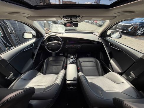 Used 2023 Kia Niro Wave image 22