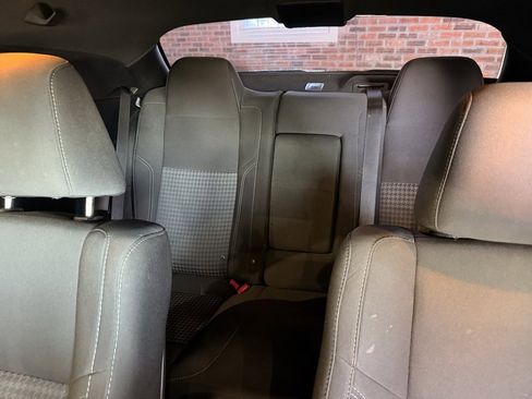 Used 2018 Dodge Challenger SXT image 21