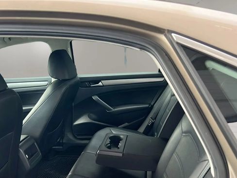 Used 2015 Volkswagen Passat 1.8T S image 26