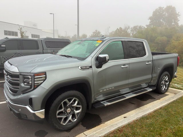 Used 2024 GMC Sierra 1500 SLT w/ SLT Premium Plus Package AWD/4WD image 4
