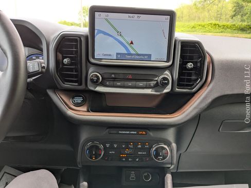 Used 2024 Ford Bronco Sport Outer Banks w/ Tech Package image 25