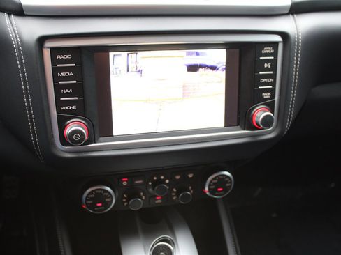 Used 2017 Ferrari California T image 42