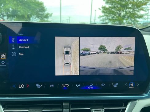 Used 2024 Chevrolet Equinox EV LT AWD/4WD image 44