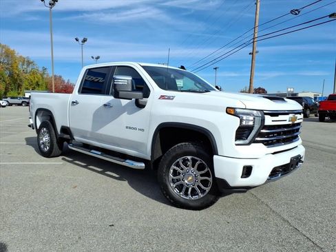 New 2026 Chevrolet Silverado 2500 LT w/ Z71 Chrome Sport Edition image 2