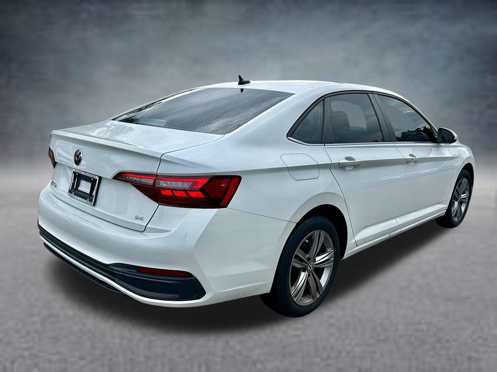 Certified 2024 Volkswagen Jetta SE FWD image 5