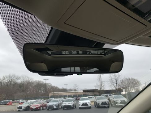 Certified 2022 Lexus RX 450h AWD w/ Premium Package image 27