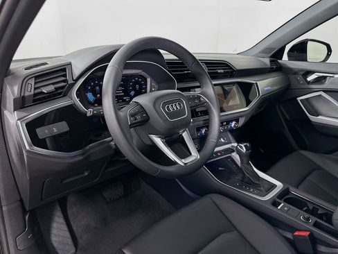 Used 2024 Audi Q3 2.0T Premium Plus AWD/4WD image 9