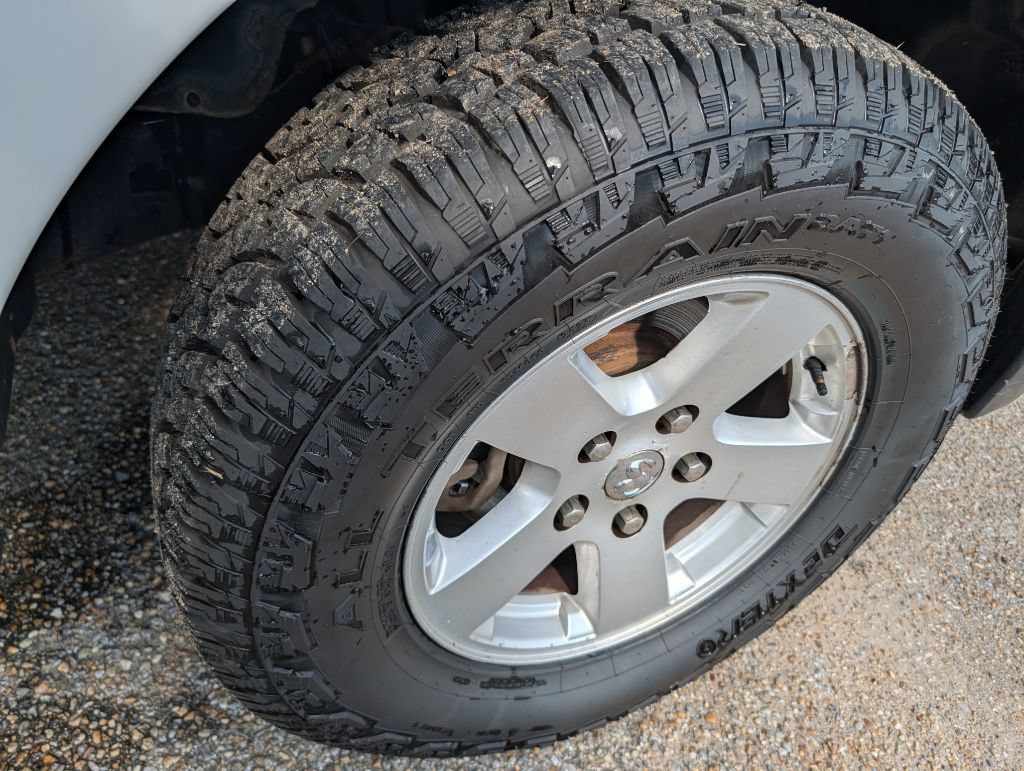 Used 2017 RAM 1500 Tradesman RWD image 12