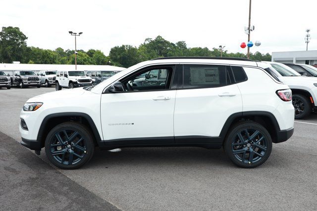 New 2026 Jeep Compass Latitude AWD/4WD image 9
