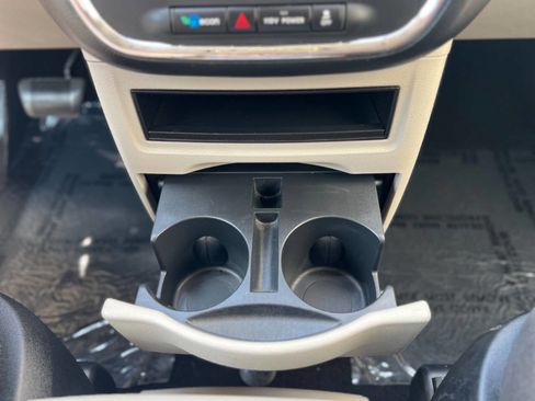 Used 2012 Dodge Grand Caravan Crew image 12