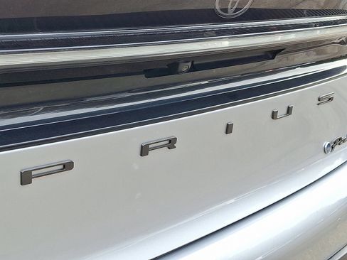 Certified 2024 Toyota Prius Prime SE image 31