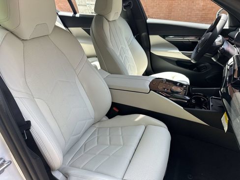 Used 2026 BMW i5 eDrive40 w/ Premium Package AWD/4WD image 27