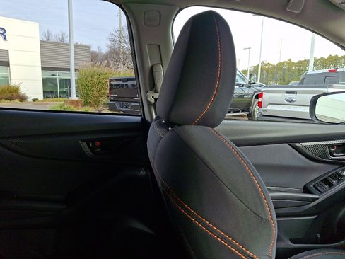 Used 2023 Subaru Crosstrek 2.0i Premium image 13