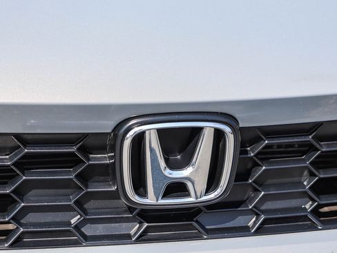 Certified 2025 Honda Civic Sport image 4