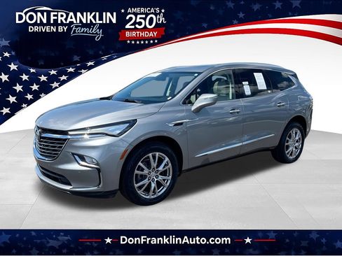 Used 2023 Buick Enclave Essence w/ Experience Buick Package AWD/4WD image 1