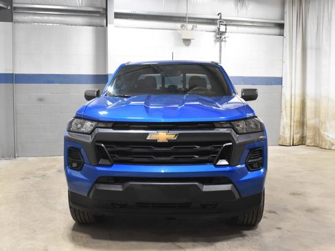 Used 2023 Chevrolet Colorado LT w/ LT Convenience Package II image 30