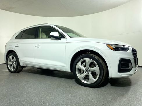 Used 2021 Audi Q5 Premium Plus w/ Premium Plus Package image 28