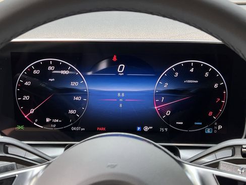 Certified 2025 Mercedes-Benz GLC 300 4MATIC image 15