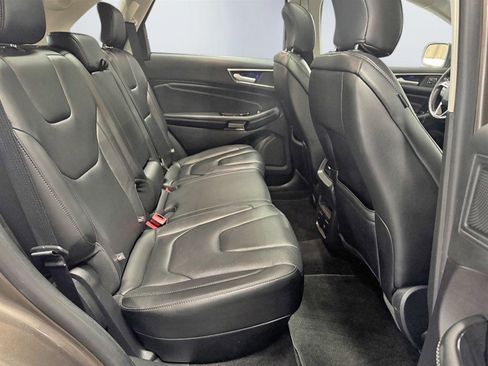 Used 2019 Ford Edge Titanium w/ Cold Weather Package image 26