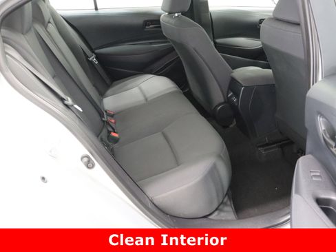 Used 2024 Toyota Corolla LE image 30
