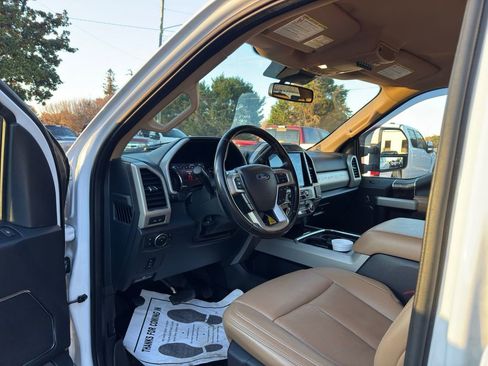 Used 2022 Ford F350 Lariat w/ Lariat Value Package image 6