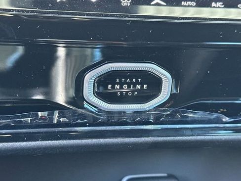 New 2026 Jeep Grand Cherokee Limited w/ Limited Altitude Package AWD/4WD image 22