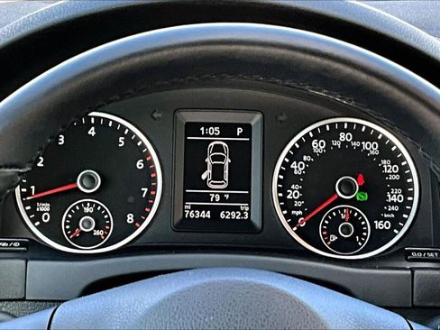 Used 2016 Volkswagen Tiguan S image 13