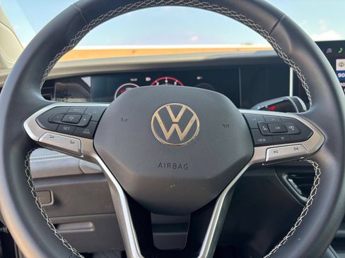 Used 2026 Volkswagen Tiguan SE AWD/4WD image 28