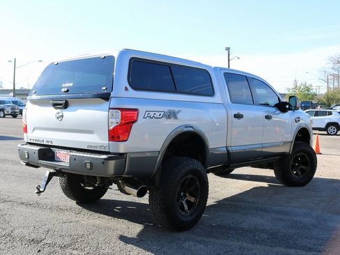 Used 2017 Nissan Titan PRO-4X image 7
