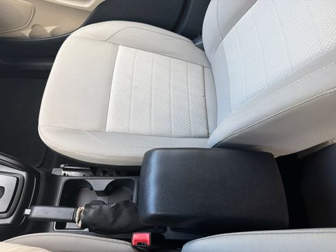 Used 2019 Ford EcoSport S image 28