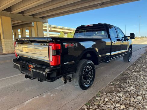 Used 2024 Ford F350 Platinum image 3