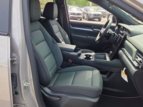 New 2026 GMC Terrain AT4 AWD/4WD image 13