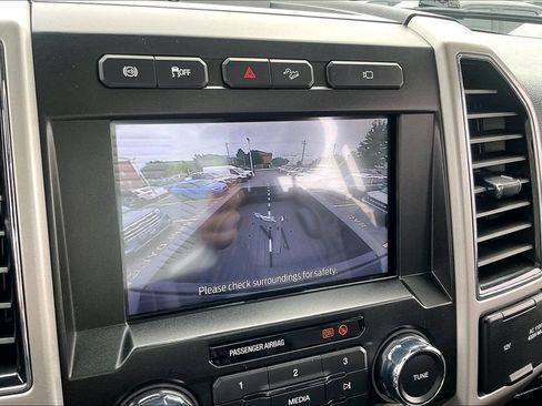 Used 2021 Ford F250 Lariat AWD/4WD image 20