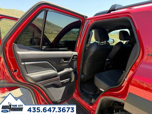 Used 2025 Toyota 4Runner TRD Off-Road Premium w/ Tow Technology Package AWD/4WD image 26