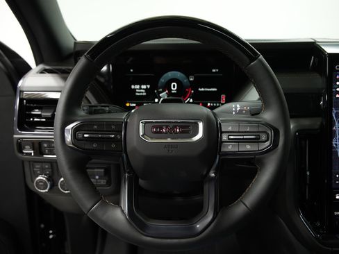 New 2026 GMC Yukon XL AT4 w/ AT4 Premium Plus Package AWD/4WD image 40