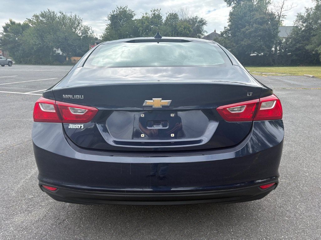 Used 2018 Chevrolet Malibu LT FWD image 6