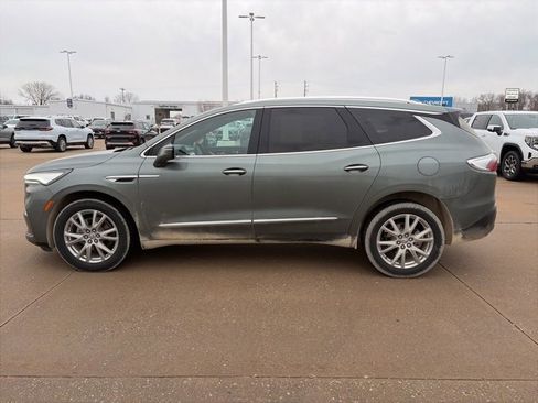 Used 2024 Buick Enclave Premium w/ Experience Buick Package image 6