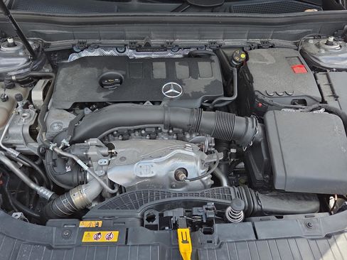 Certified 2023 Mercedes-Benz GLB 250 image 18
