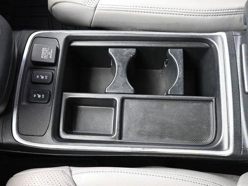 Used 2016 Honda CR-V Touring image 39