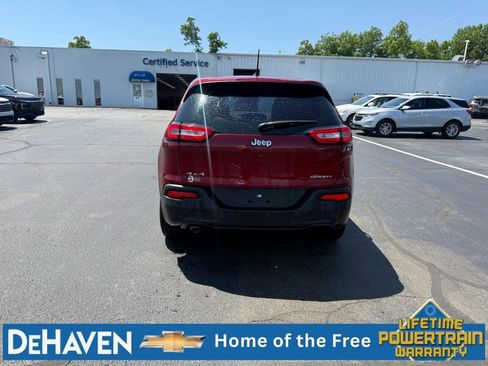 Used 2014 Jeep Cherokee Sport w/ Cold Weather Group AWD/4WD image 5