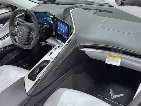 Used 2023 Chevrolet Corvette Stingray w/ Z51 Performance Package image 24
