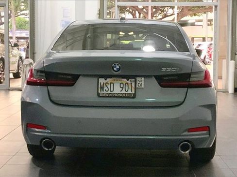 Used 2023 BMW 330i Sedan image 4