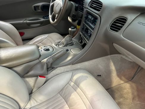 Used 2003 Chevrolet Corvette Coupe w/ Preferred Equipment Group image 15