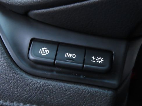 Used 2019 Cadillac Escalade Premium Luxury AWD/4WD image 17