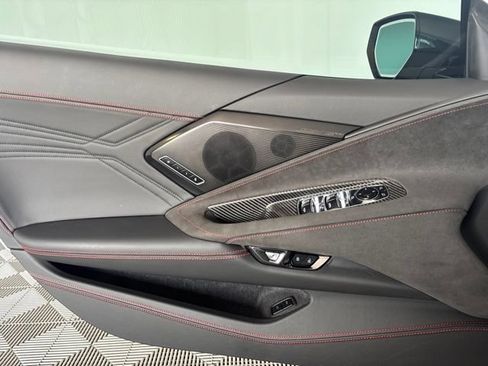 Used 2023 Chevrolet Corvette Z06 w/ Z07 Performance Package RWD image 17