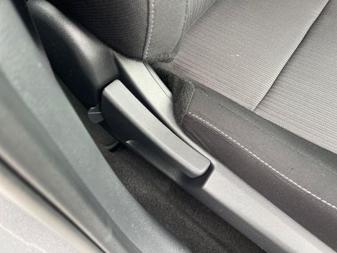 Used 2024 Nissan Sentra SV FWD image 17