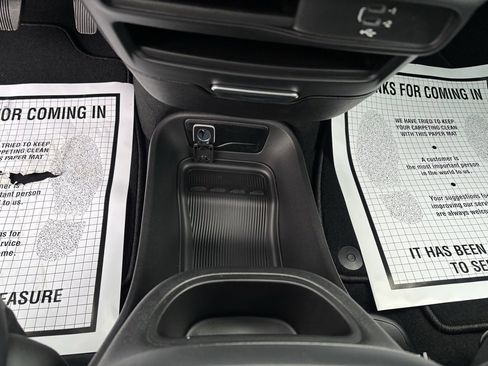 New 2026 Chrysler Pacifica Select image 17