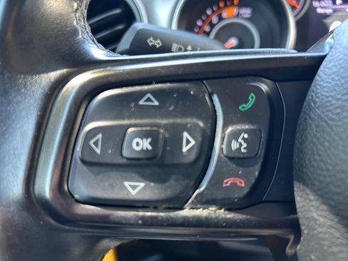 Used 2019 Jeep Wrangler Unlimited Sport S AWD/4WD image 26