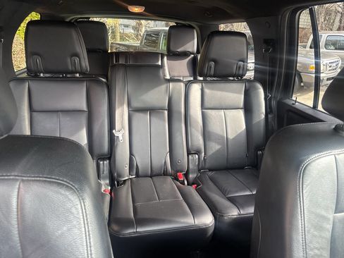 Used 2015 Ford Expedition XLT w/ Equipment Group 201A image 21