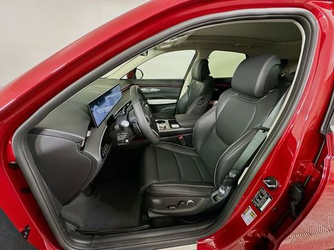 New 2026 Genesis GV70 2.5T Advanced image 16